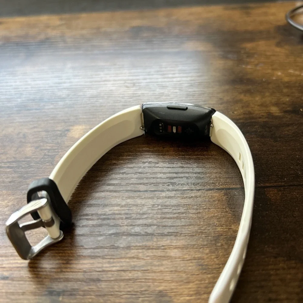 Fitbit Inspire HR Activity‎ Tracker Heart Rate Monitor White Black Untested